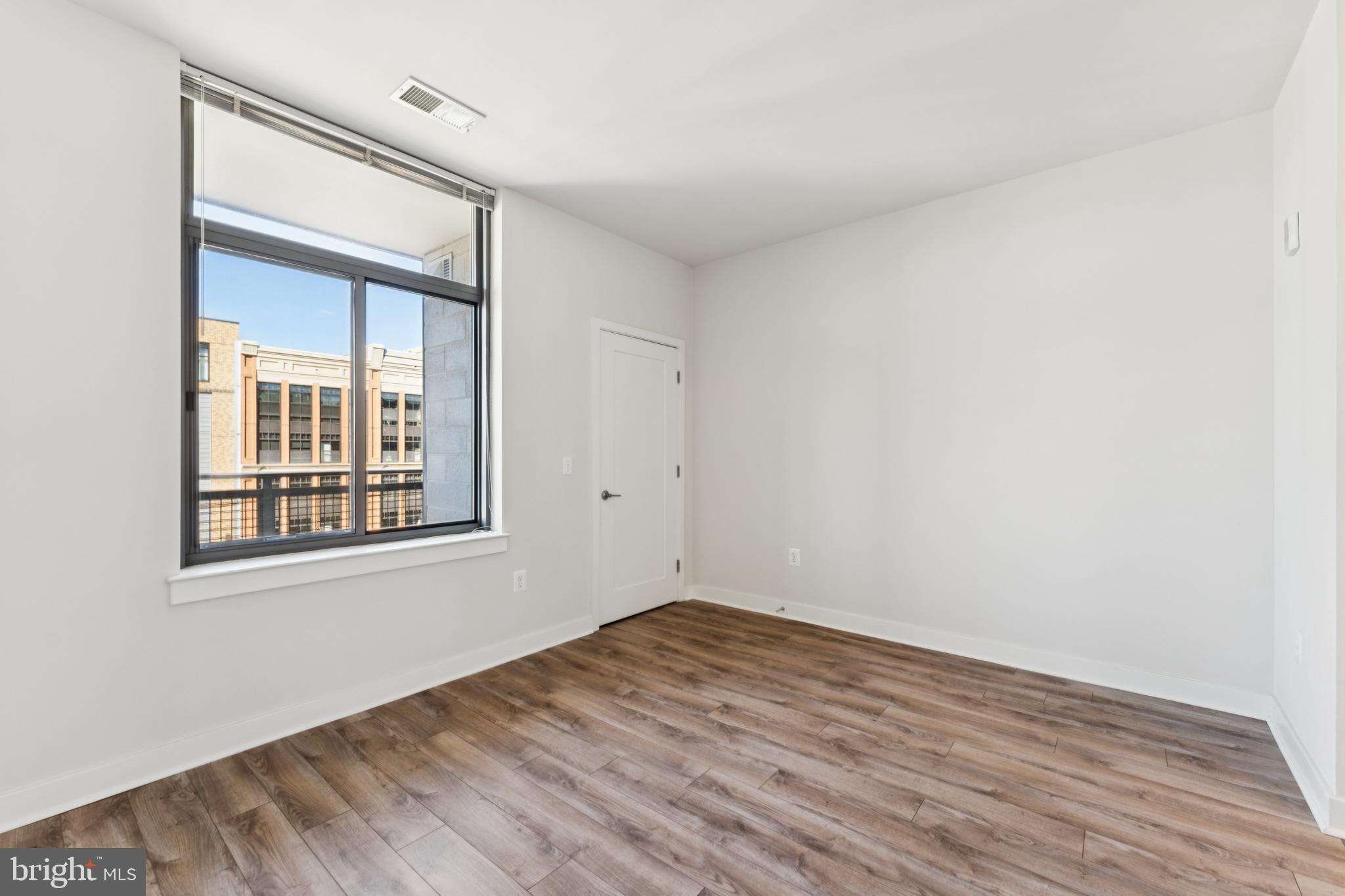 460 New York Avenue Northwest, Unit 1002 Washington, DC 20001 - Photo 14 of 29