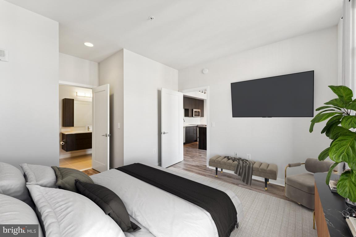 460 New York Avenue Northwest, Unit 1002 Washington, DC 20001 - Photo 15 of 29