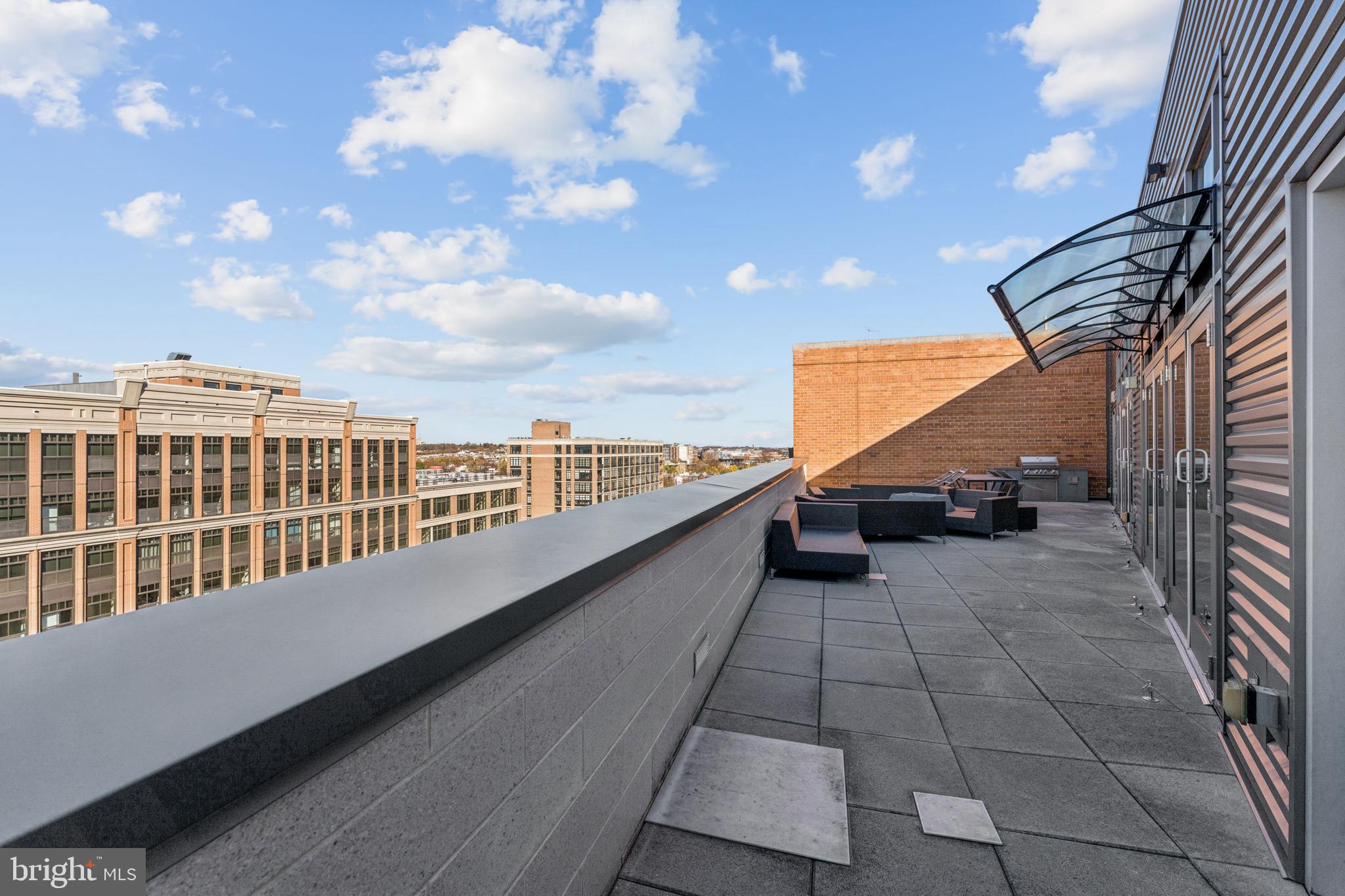 460 New York Avenue Northwest, Unit 1002 Washington, DC 20001 - Photo 27 of 29