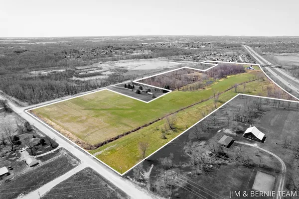 $1,995,000 | 1439 84th Avenue, Zeeland, MI 49464