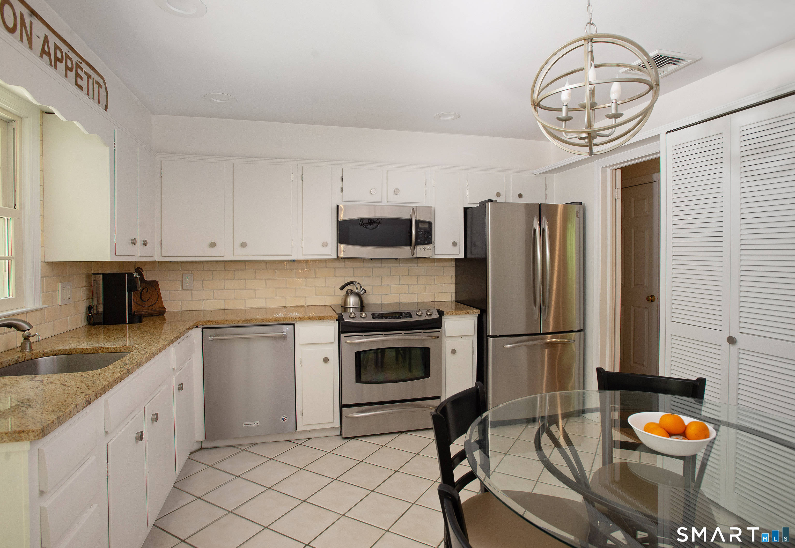 128 Florida Hill Road Ridgefield, CT 06877 - Photo 10 of 21