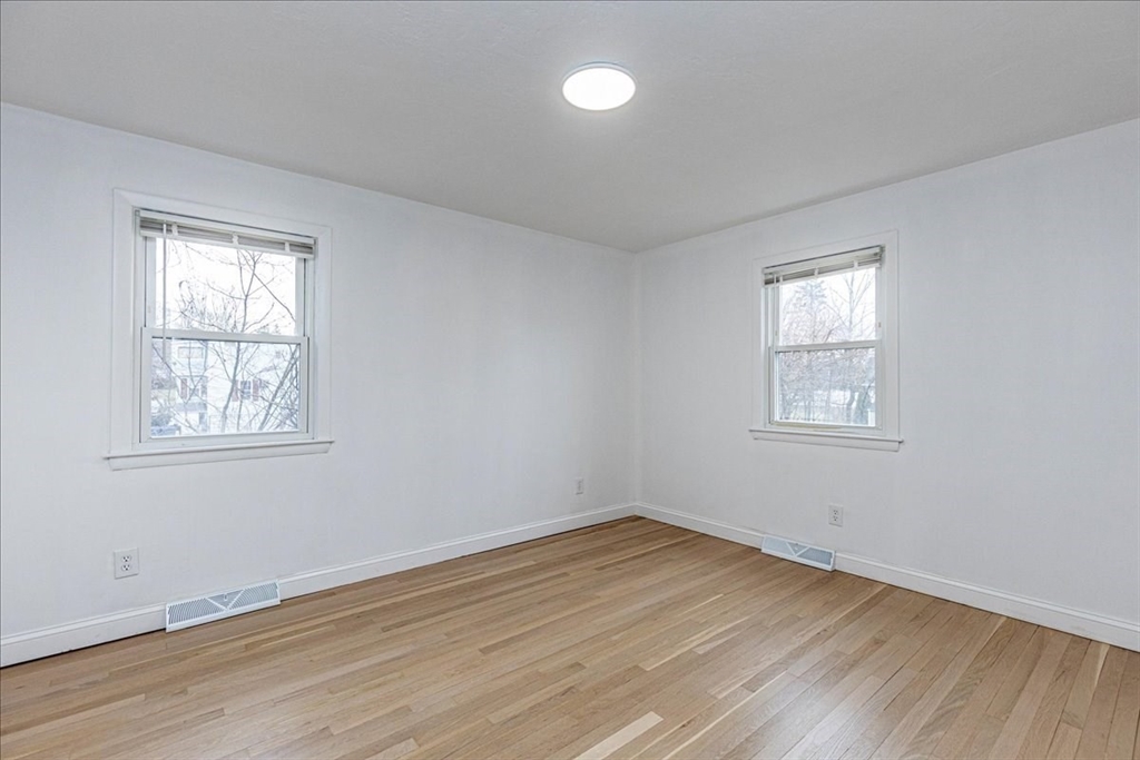10 Derry Road Methuen, MA 01844 - Photo 21 of 34 Gallery Image 21