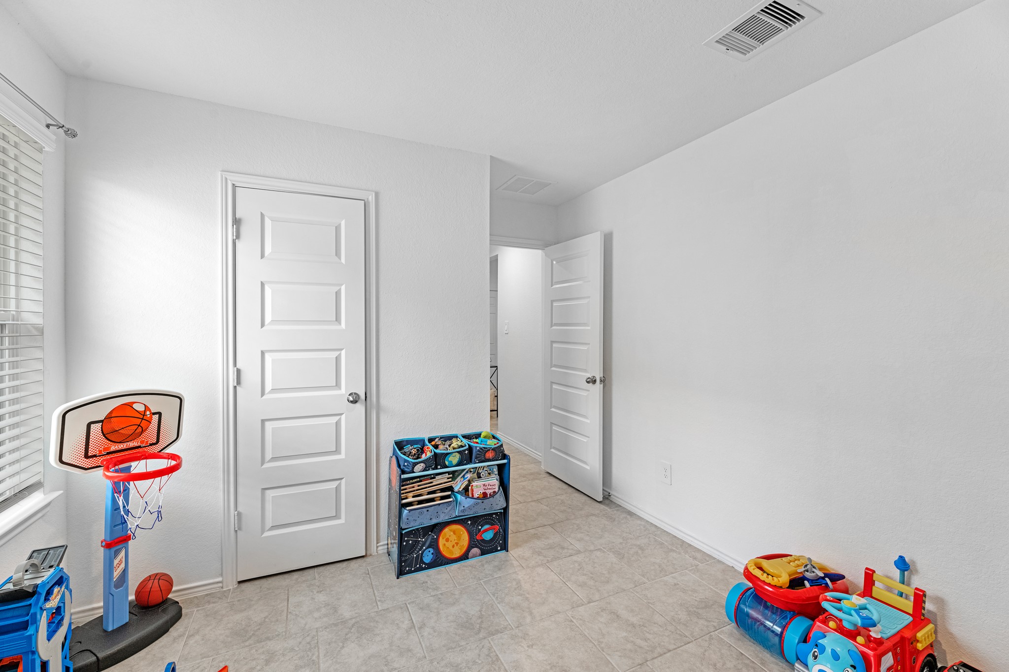 7534 Cynomys Court Rosharon, TX 77583 - Photo 26 of 35 Bedroom 3.