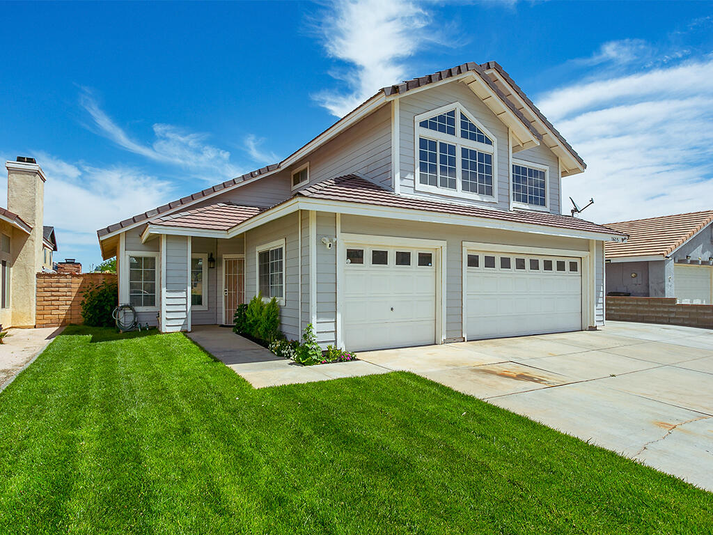 1615 Silvia Avenue Lancaster, CA 93535 - Photo 2 of 54 1615 Silvia - Front2