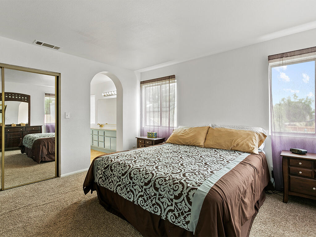 1615 Silvia Avenue Lancaster, CA 93535 - Photo 24 of 54 1615 Silvia - Bed1b