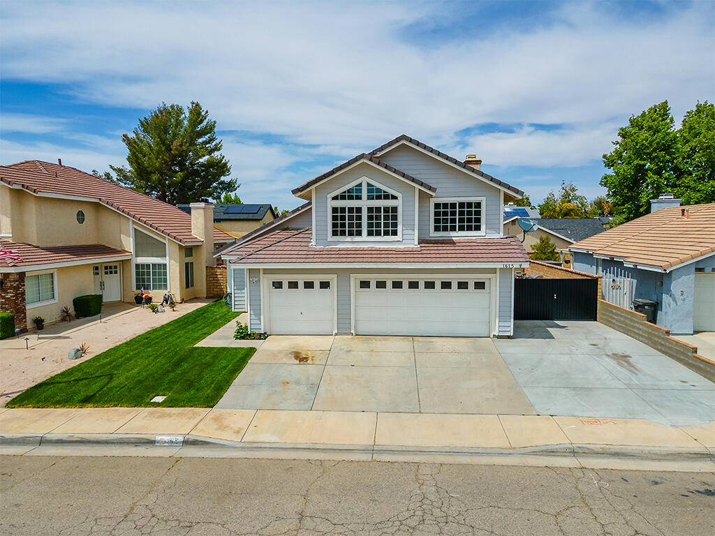1615 Silvia Avenue Lancaster, CA 93535 - Photo 42 of 54 1615 Silvia - Aerial2