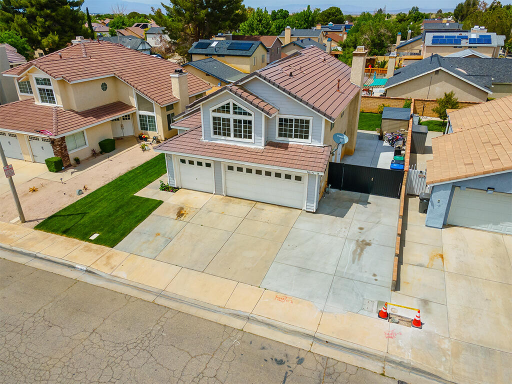 1615 Silvia Avenue Lancaster, CA 93535 - Photo 45 of 54 1615 Silvia - Aerial5