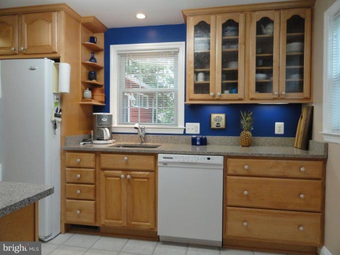 605 Farmhurst Road Pikesville, MD 21208 - Photo 16 of 29 Kitchen #3