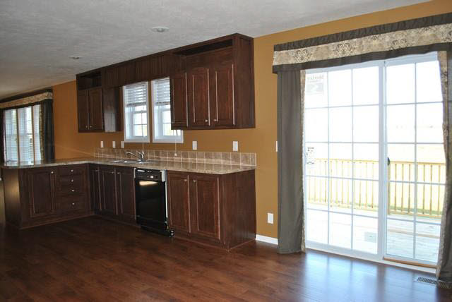 14002 Stowell Road Dundee, MI 48131 - Photo 3 of 18 20386356-2.JPG