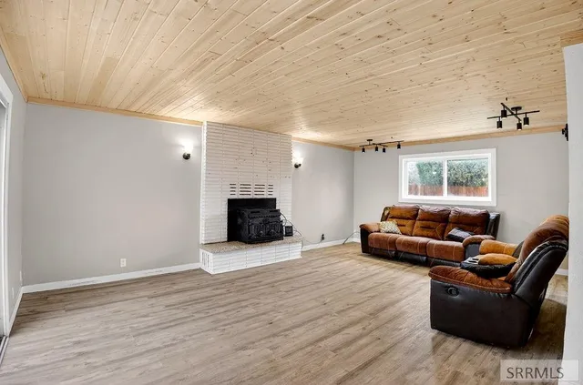 $330,000 | 249 East 2nd Street North, Soda Springs, ID 83276