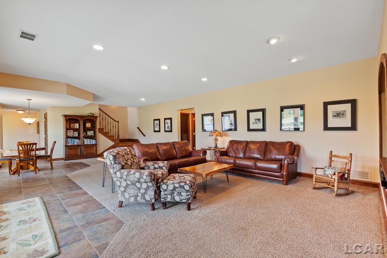 3883 Emery Road Adrian, MI 49221 - Photo 58 of 76 50087647-57.JPG