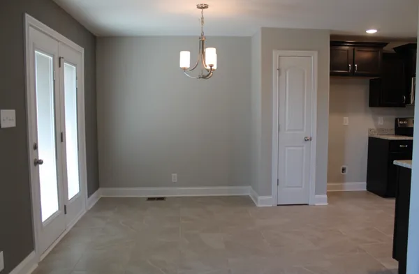 $1,995 | 264 Azalea Drive, Oak Grove, KY 42262