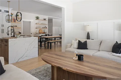 $1,450,000 | 450 Carrs Pond Road, East Greenwich, RI 02818