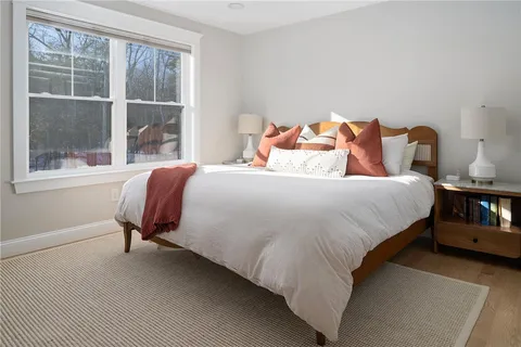 $1,450,000 | 450 Carrs Pond Road, East Greenwich, RI 02818