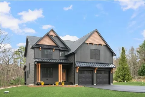 $1,450,000 | 450 Carrs Pond Road, East Greenwich, RI 02818