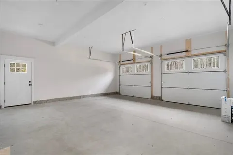 $1,450,000 | 450 Carrs Pond Road, East Greenwich, RI 02818