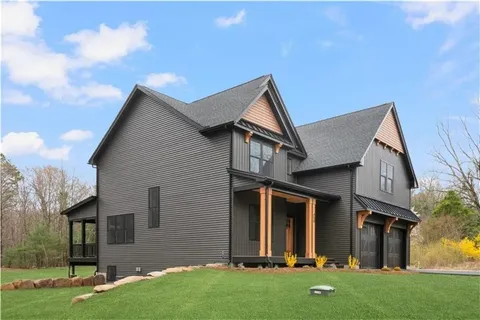 $1,450,000 | 450 Carrs Pond Road, East Greenwich, RI 02818