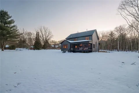 $1,450,000 | 450 Carrs Pond Road, East Greenwich, RI 02818