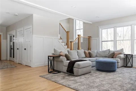 $1,450,000 | 450 Carrs Pond Road, East Greenwich, RI 02818