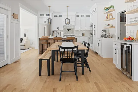 $1,450,000 | 450 Carrs Pond Road, East Greenwich, RI 02818