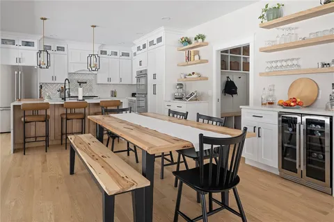 $1,450,000 | 450 Carrs Pond Road, East Greenwich, RI 02818