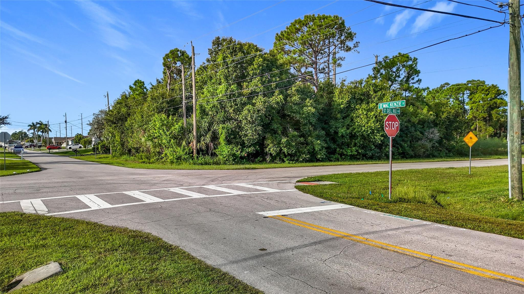 2192 Southwest Del Rio Boulevard Port St. Lucie, FL 34953 - Photo 3 of 20 Photo 3