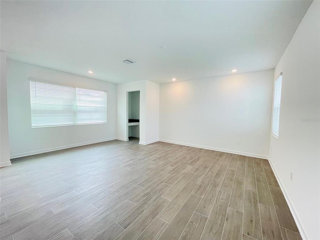 11732 Language Way Orlando, FL 32832 - Photo 8 of 24