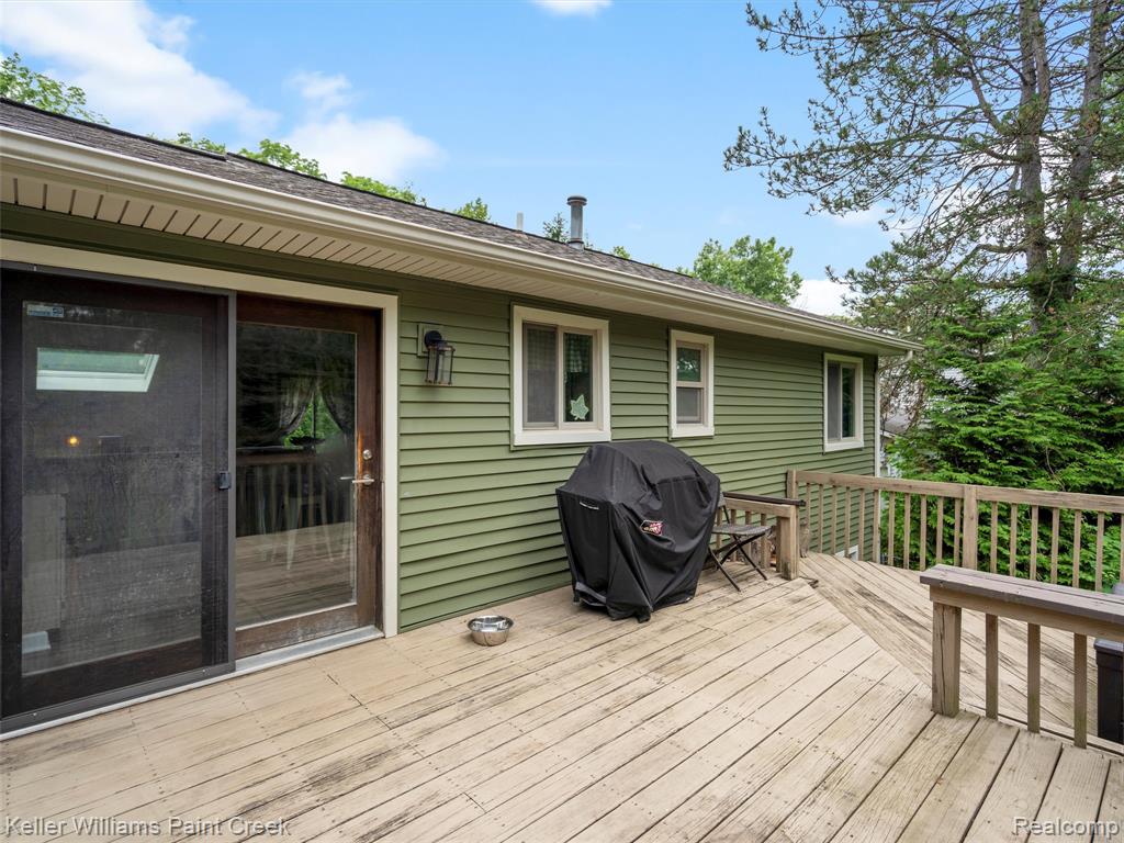 1377 Ruby Avenue Rochester Hills, MI 48309 - Photo 26 of 34