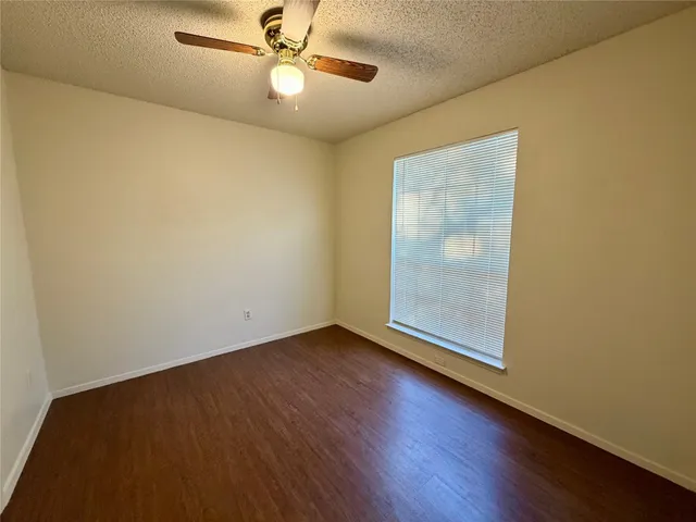 $1,350 | 1510 South Medina Street, Unit B, Lockhart, TX 78644