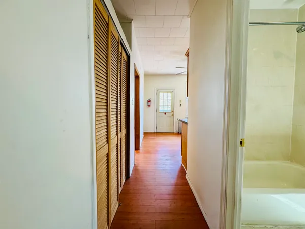 $2,200 | 100 Lexington Avenue, Unit 2, Bayonne, NJ 07002