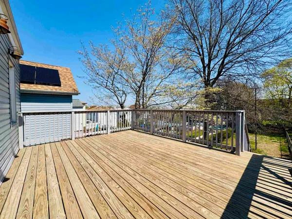 $2,200 | 100 Lexington Avenue, Unit 2, Bayonne, NJ 07002