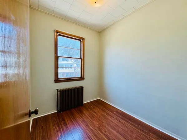 $2,200 | 100 Lexington Avenue, Unit 2, Bayonne, NJ 07002