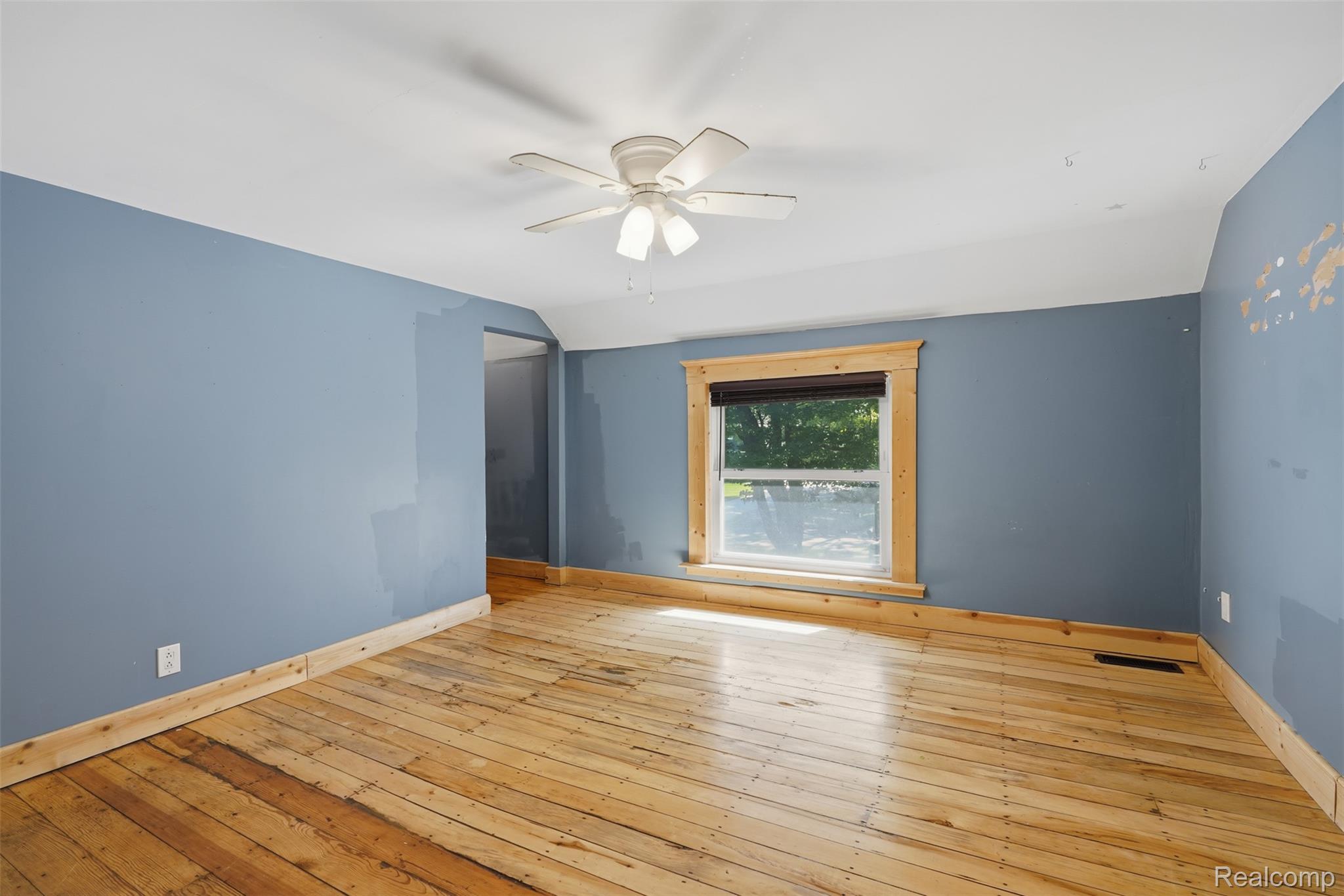 8880 Cedar Lake Road Pinckney, MI 48169 - Photo 35 of 75 37_8880 cedar lake rd-37.jpg