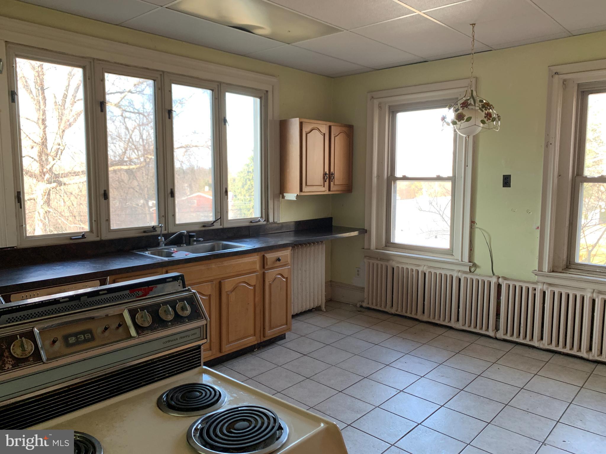 1106 Paper Mill Road Glenside, PA 19038 - Photo 16 of 57 kitchen