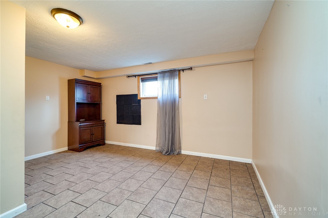 2038 East Lower Springboro Road Waynesville, OH 45068 - Photo 37 of 59
