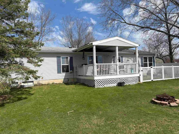 $222,900 | 10686 North C Drive, Kendallville, IN 46755