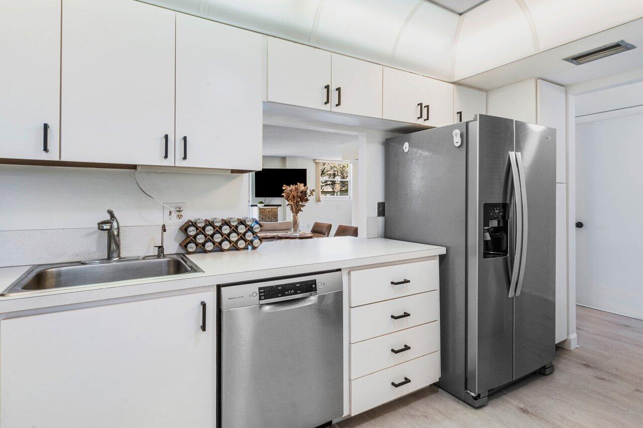 299 Northwest 52nd Terrace, Unit 217 Boca Raton, FL 33487 - Photo 13 of 37 013-299Northwest52ndTerrace-BocaRaton-FL