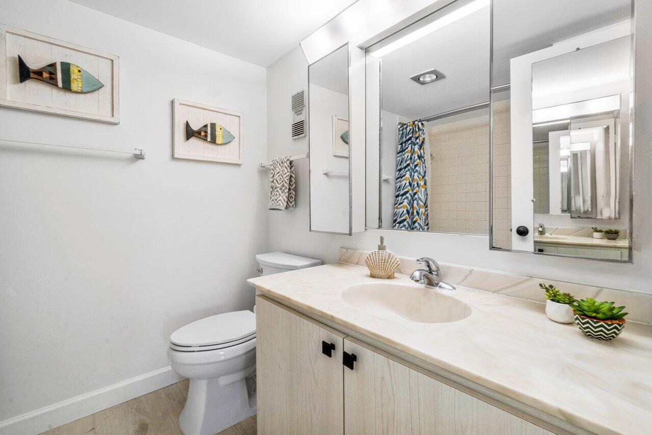 299 Northwest 52nd Terrace, Unit 217 Boca Raton, FL 33487 - Photo 22 of 37 022-299Northwest52ndTerrace-BocaRaton-FL