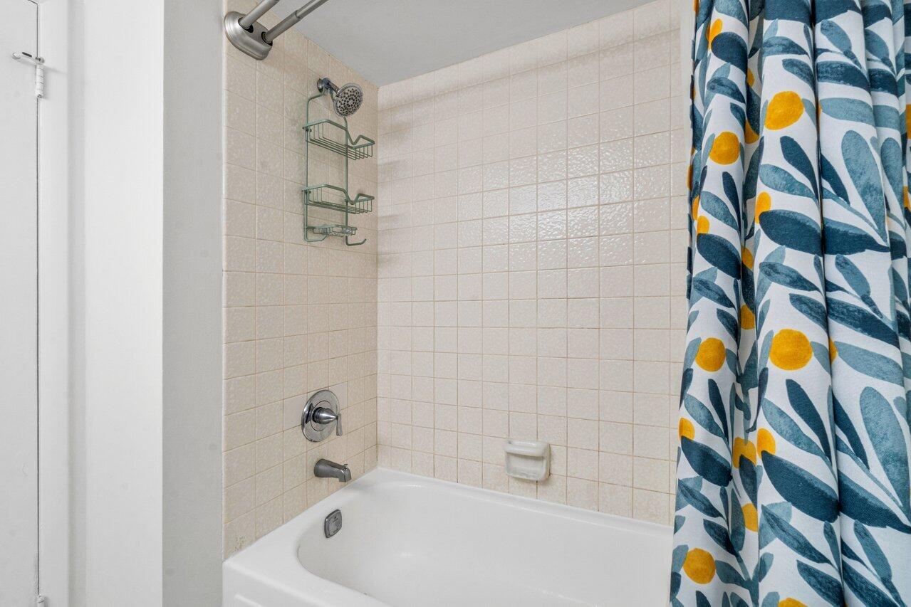 299 Northwest 52nd Terrace, Unit 217 Boca Raton, FL 33487 - Photo 23 of 37 023-299Northwest52ndTerrace-BocaRaton-FL