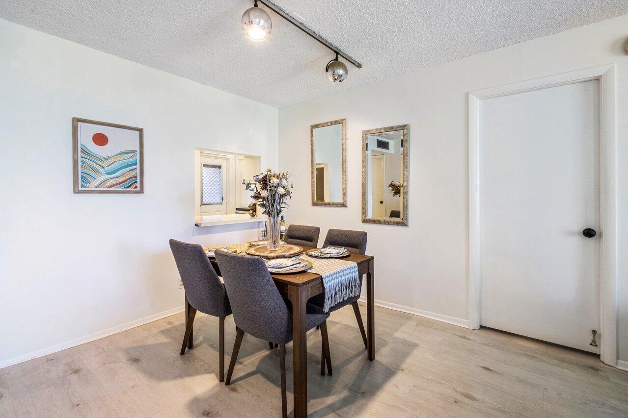 299 Northwest 52nd Terrace, Unit 217 Boca Raton, FL 33487 - Photo 4 of 37 005-299Northwest52ndTerrace-BocaRaton-FL