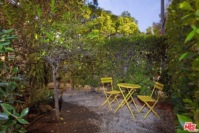 $6,995 | 953 North Martel Avenue, Los Angeles, CA 90046