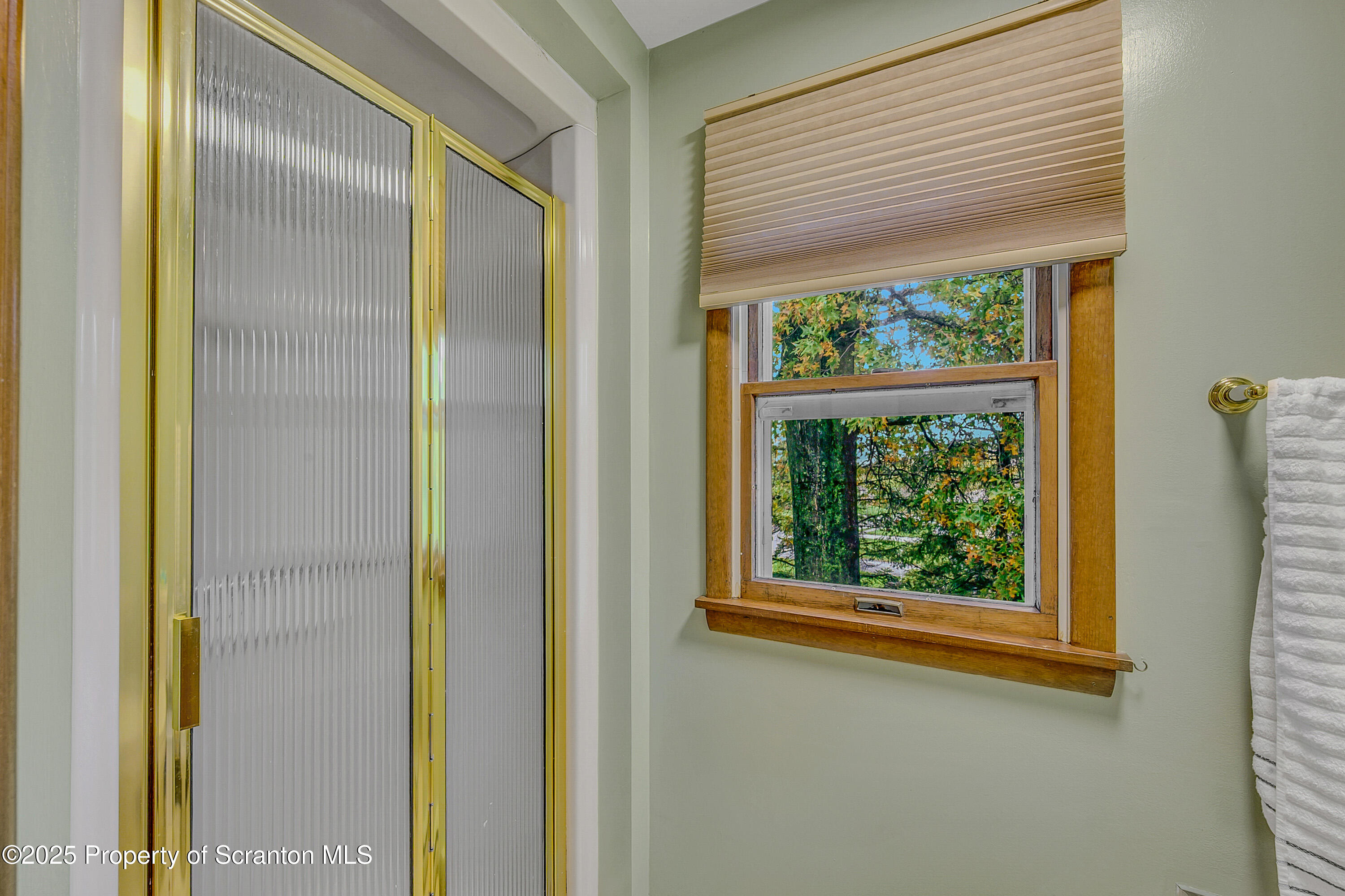 1002 Pheasant Run Road Clarks Summit, PA 18411 - Photo 50 of 53 Primary Bathroom