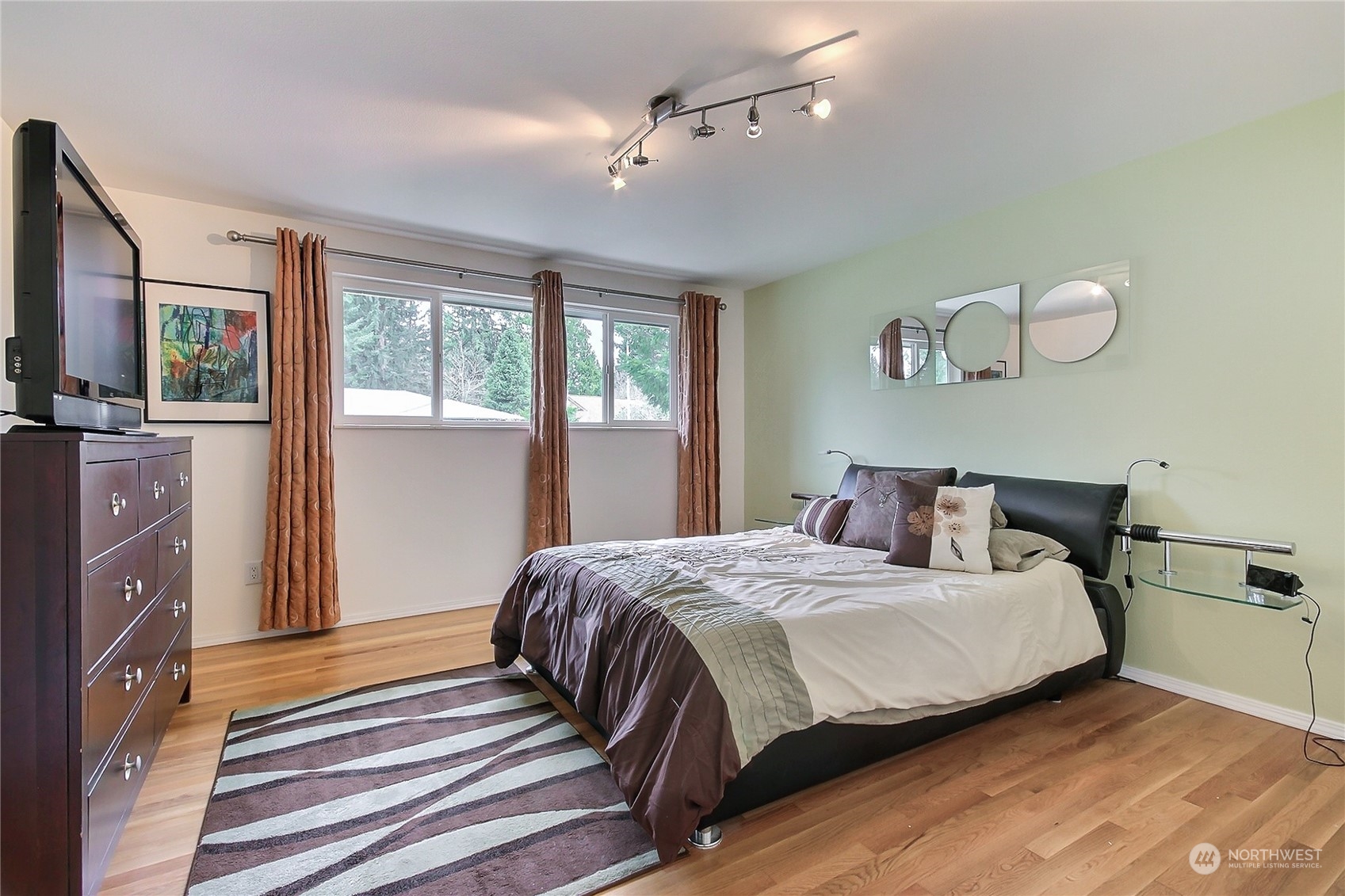 13814 139th Avenue Southeast Renton, WA 98059 - Photo 12 of 20 Gallery Image 12