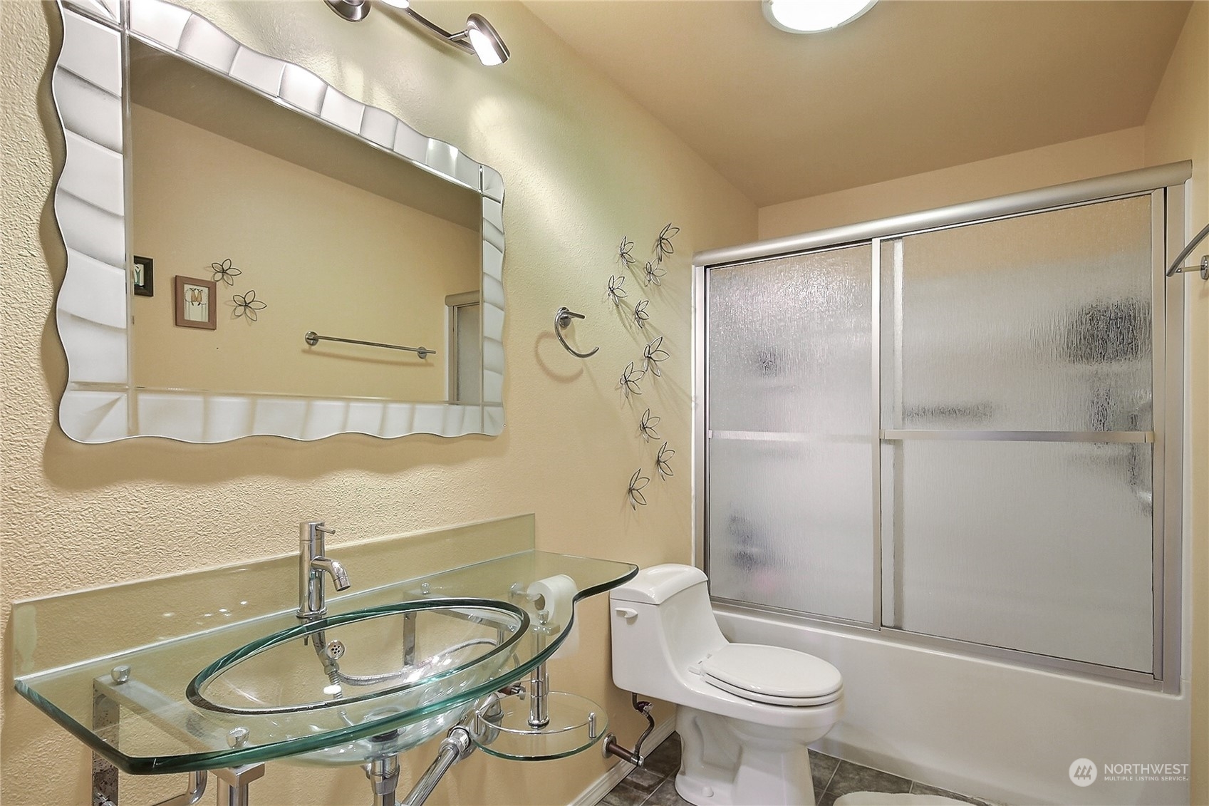 13814 139th Avenue Southeast Renton, WA 98059 - Photo 15 of 20 Gallery Image 15