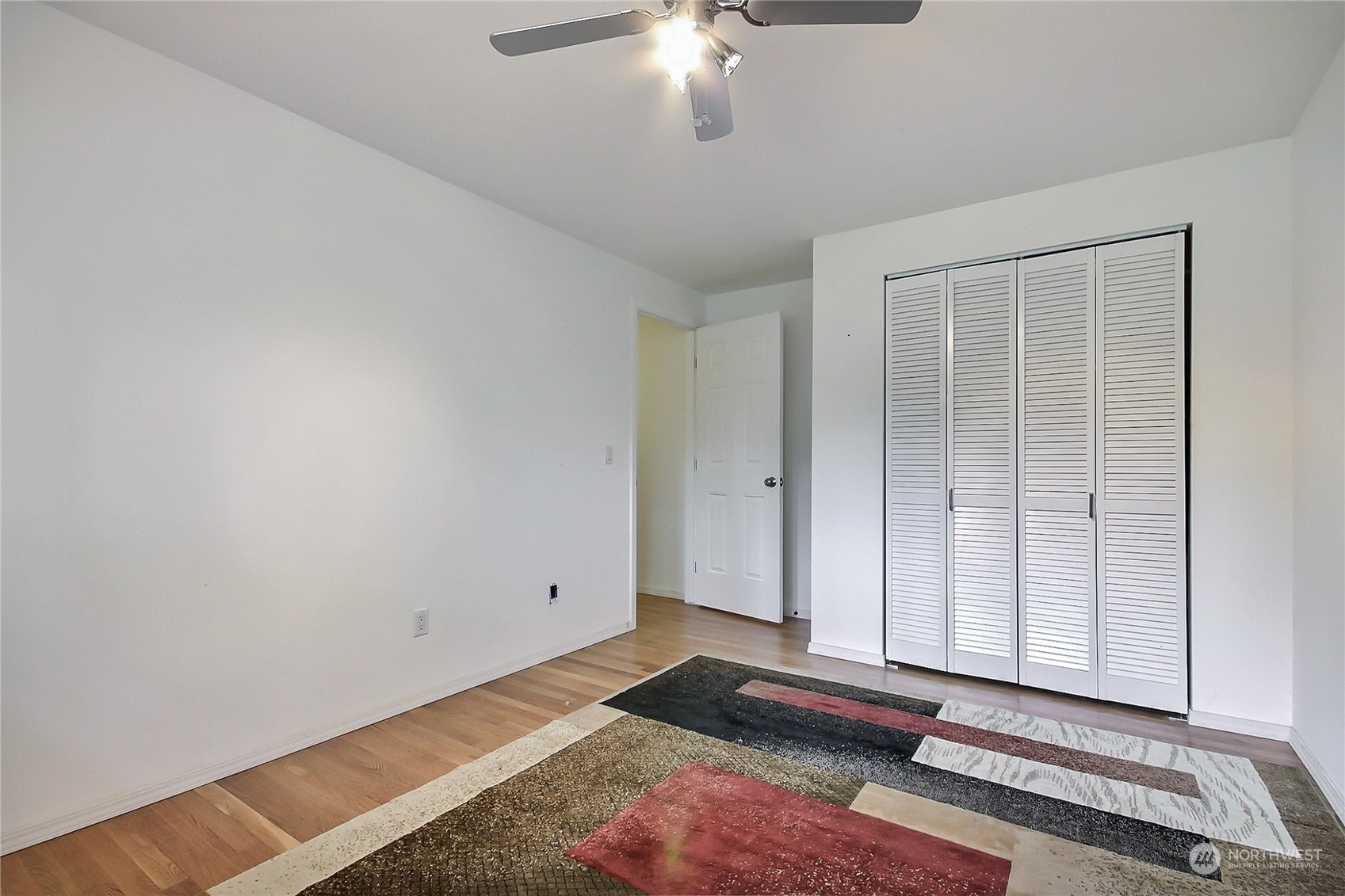 13814 139th Avenue Southeast Renton, WA 98059 - Photo 17 of 20 Gallery Image 17