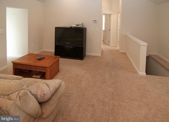 8701 A Yellow Springs Road Frederick, MD 21702 - Photo 6 of 24 Living Room