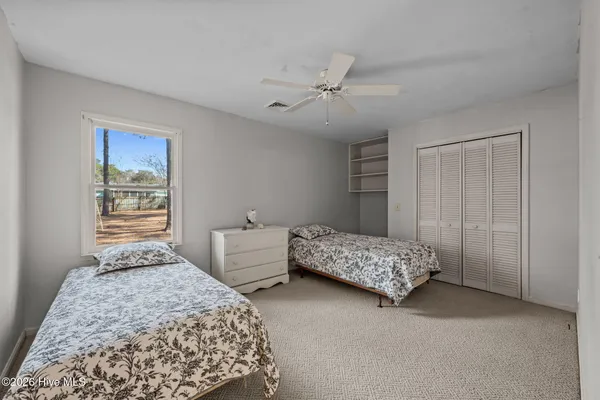 $255,000 | 52 Lakeshore Drive, Arapahoe, NC 28510