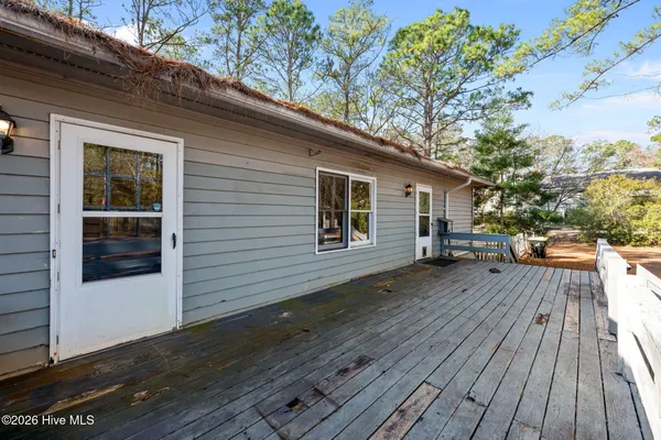 $255,000 | 52 Lakeshore Drive, Arapahoe, NC 28510