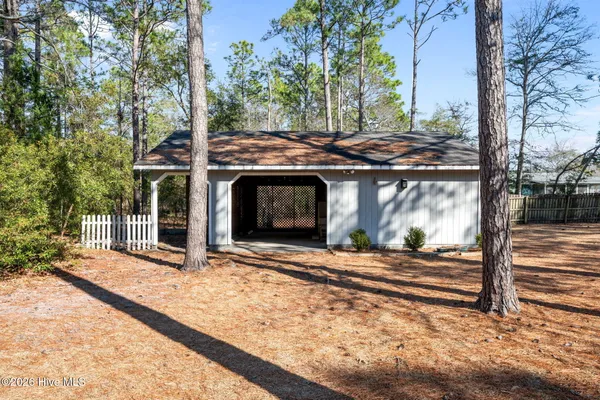 $255,000 | 52 Lakeshore Drive, Arapahoe, NC 28510