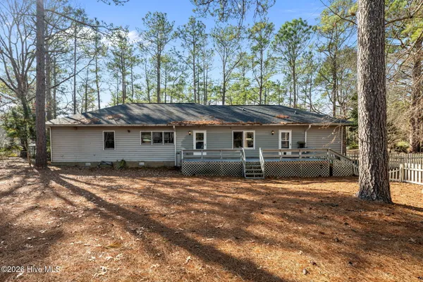 $255,000 | 52 Lakeshore Drive, Arapahoe, NC 28510